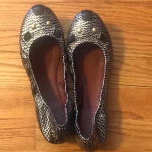 Marc Jacobs silver mouse flats